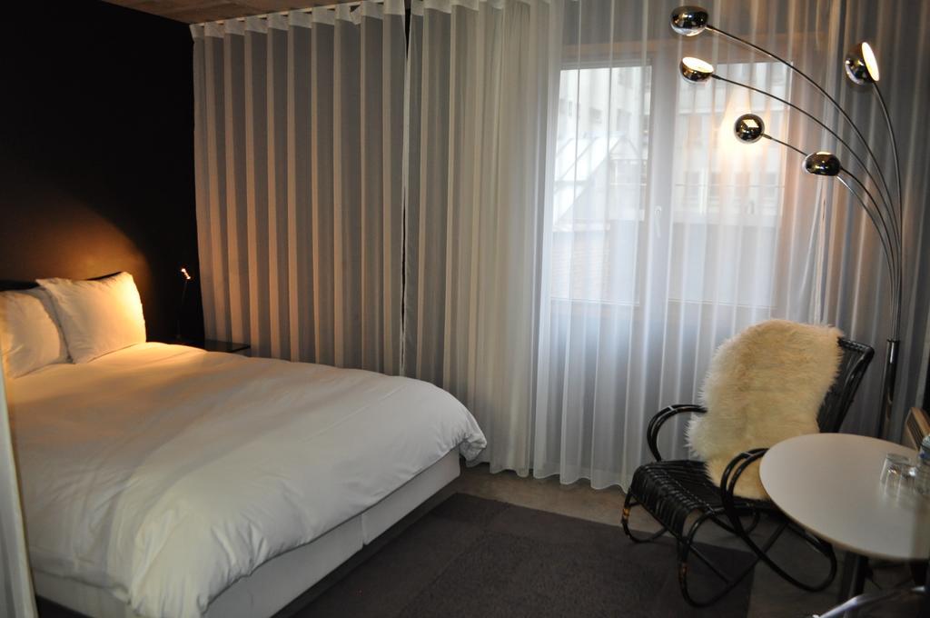 Banks Antwerp Hotel Exterior photo